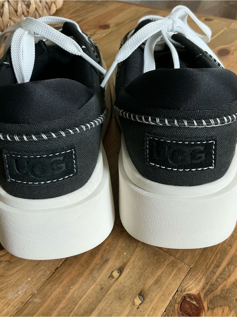 UGG Women’s EZ-Duzzit Platform Sneakers in Black and White - Picture 3 of 4
